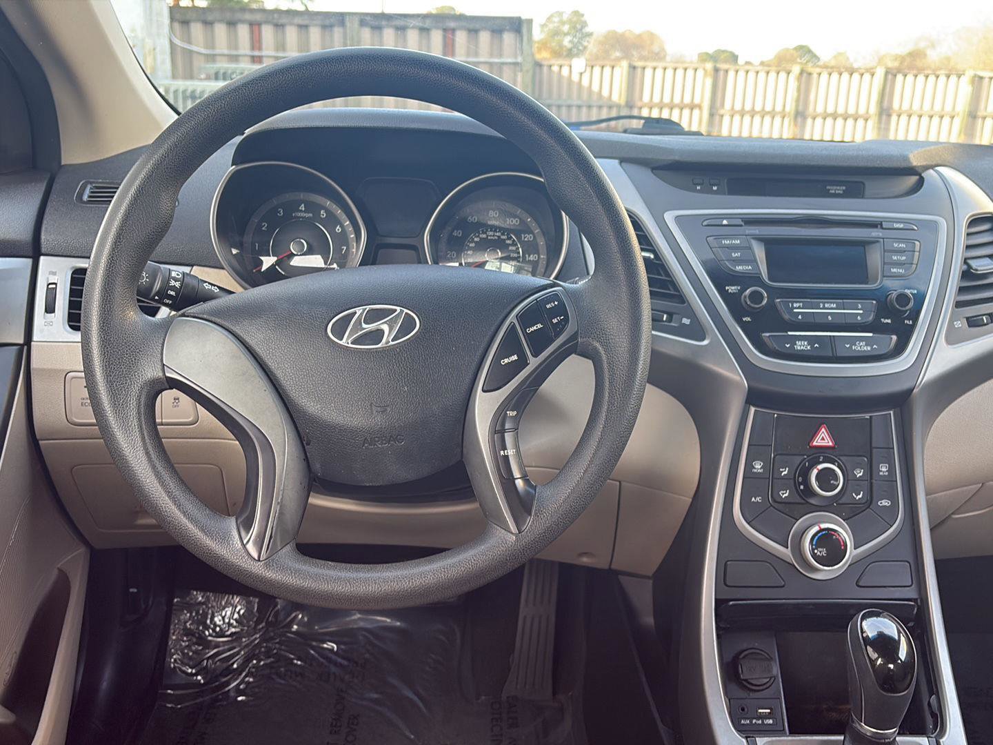 Used 2016 Hyundai Elantra SE image 20
