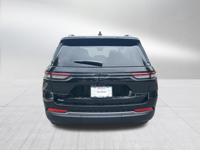New 2026 Jeep Grand Cherokee Limited w/ Limited Altitude Package AWD/4WD image 6