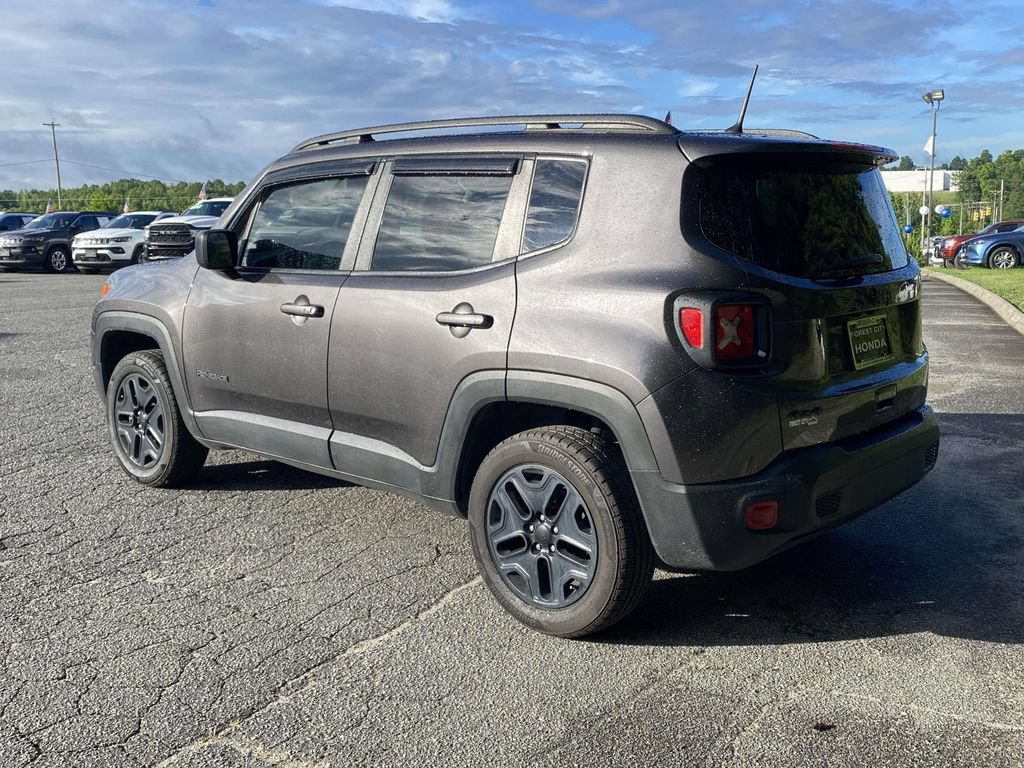 Used 2020 Jeep Renegade Sport AWD/4WD image 3