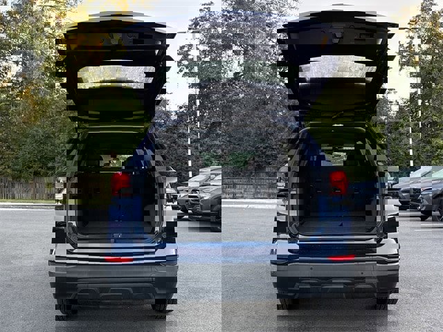 Used 2022 Chevrolet Equinox LS image 12