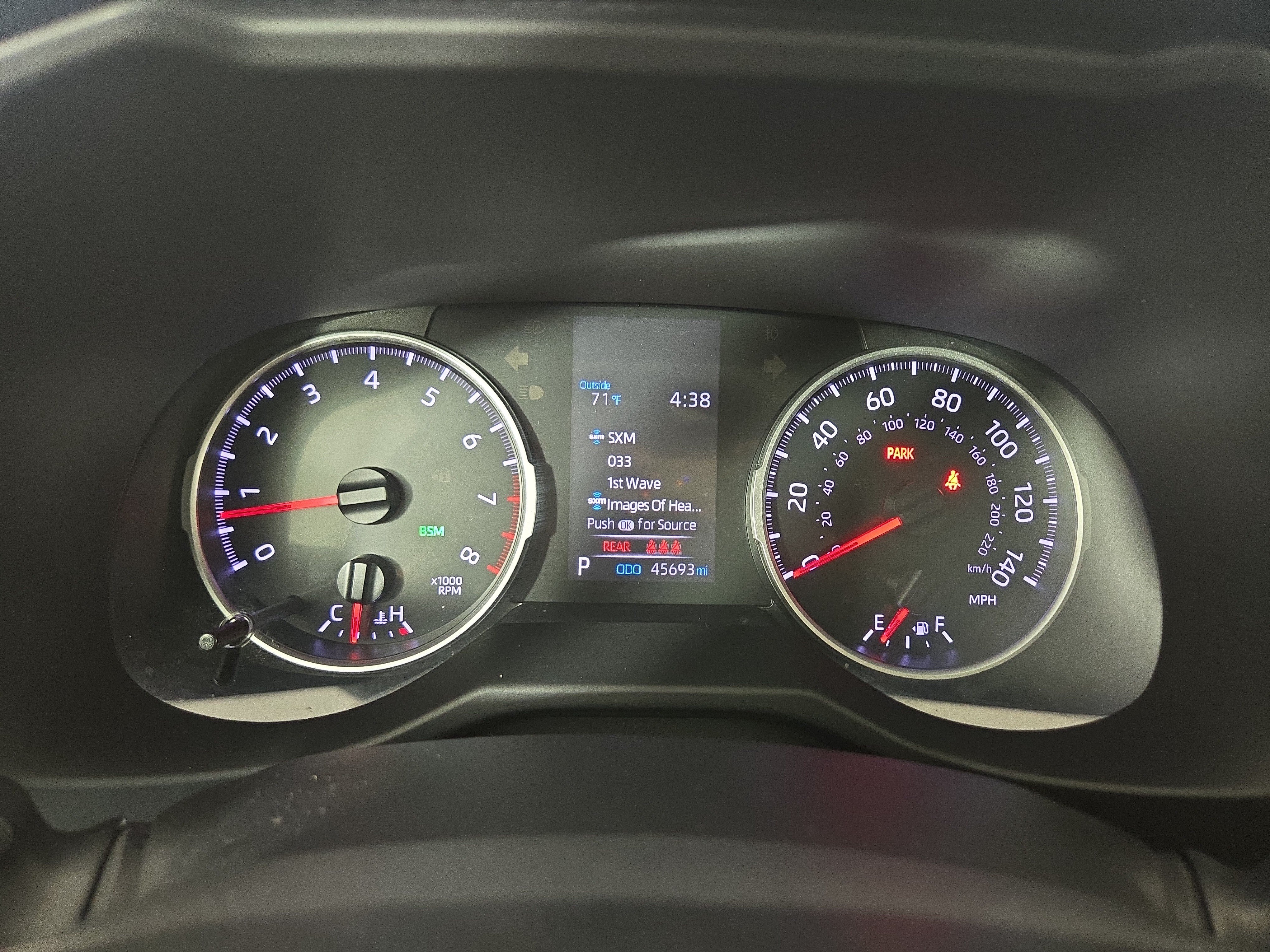 Used 2021 Toyota RAV4 XLE Premium AWD/4WD image 17