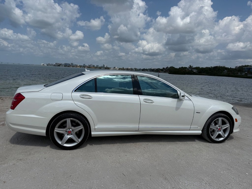 Used 2011 Mercedes-Benz S 400 w/ Sport Pkg image 7