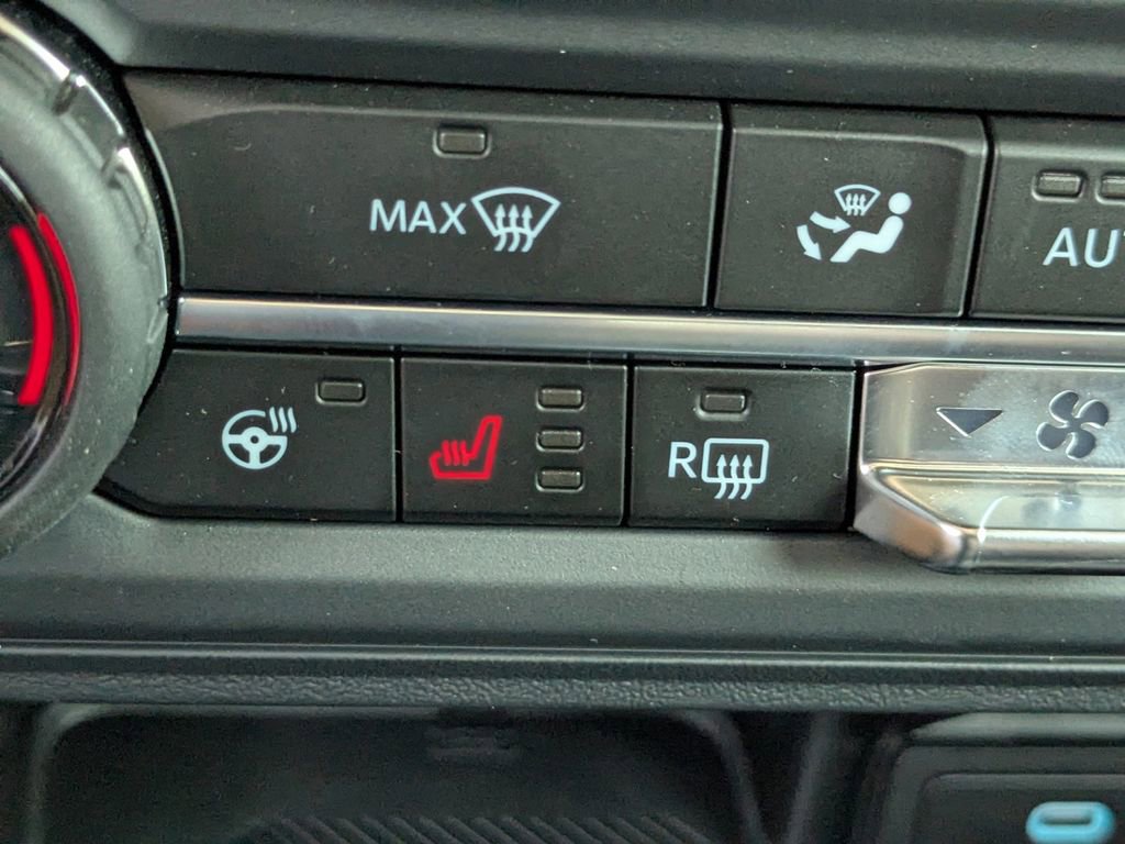 New 2025 Ford Bronco Badlands image 25