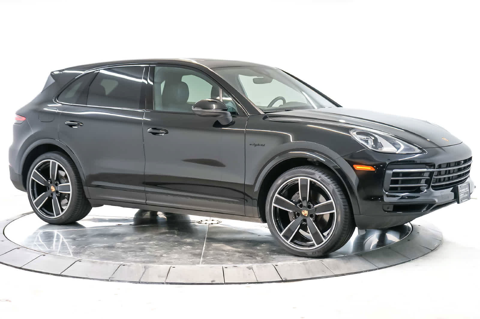 Certified 2023 Porsche Cayenne Platinum Edition AWD/4WD image 7