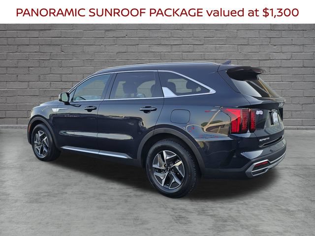 Used 2023 Kia Sorento EX w/ Panoramic Sunroof Package FWD image 5