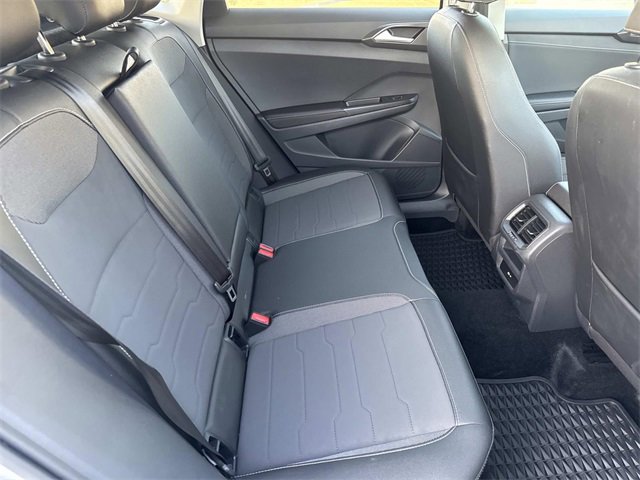 Used 2025 Volkswagen Taos SE image 25