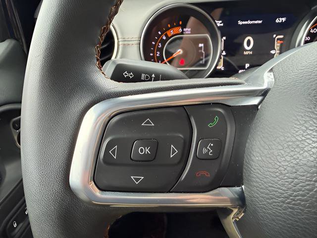 Used 2023 Jeep Gladiator Overland image 16