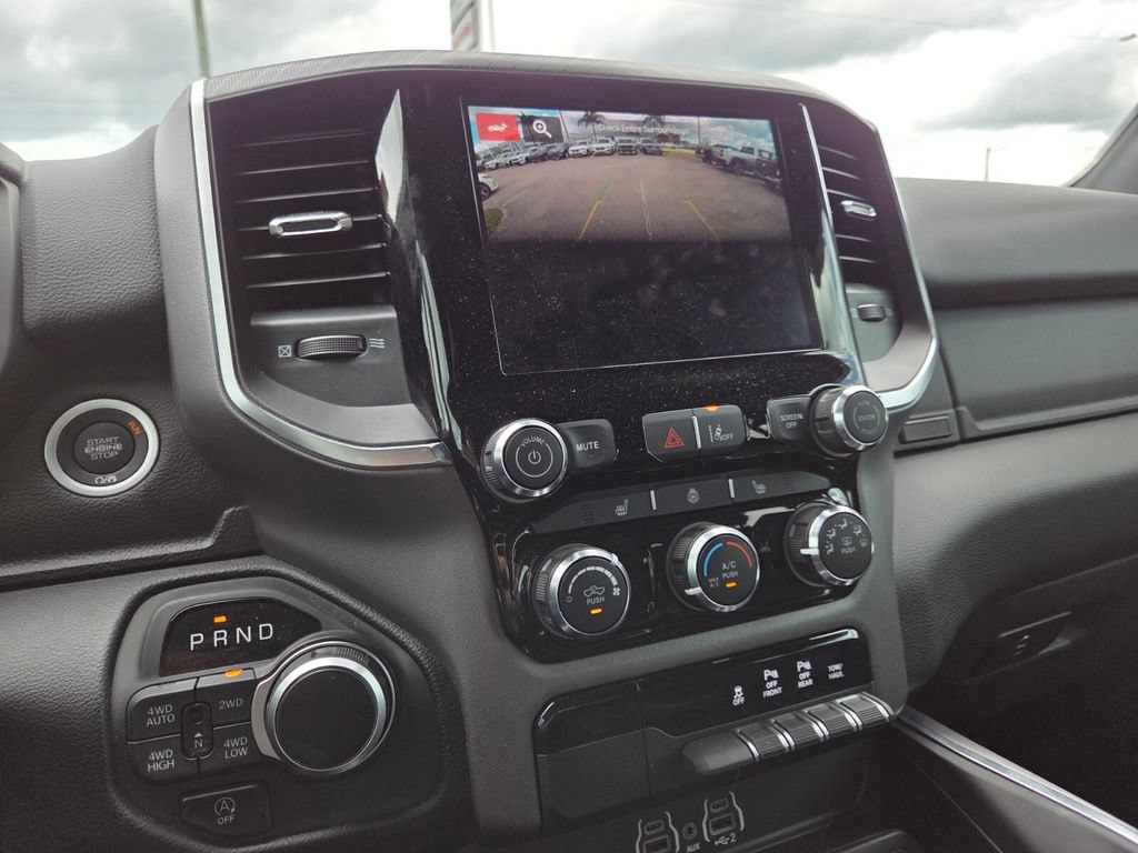 Used 2025 RAM 1500 Big Horn AWD/4WD image 30