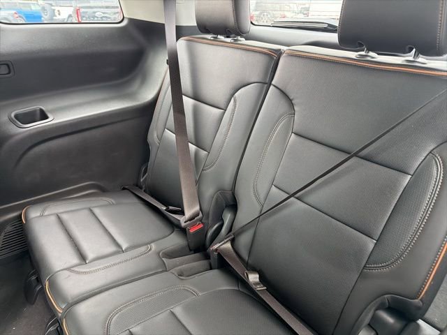 Used 2023 GMC Acadia AT4 w/ Technology Package image 16