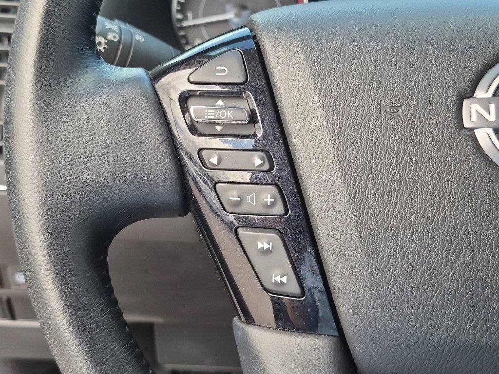 Used 2024 Nissan Armada SL w/ Captain's Chairs Package AWD/4WD image 23