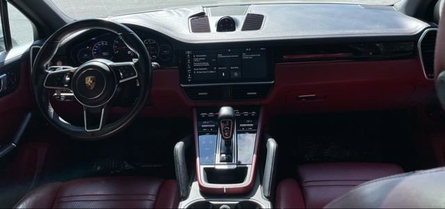Used 2019 Porsche Cayenne Base image 15