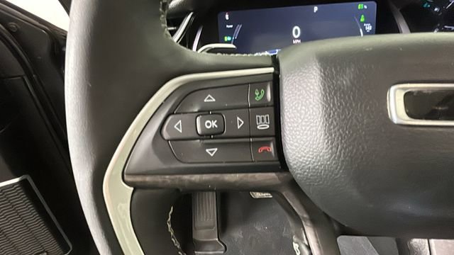 Used 2023 Jeep Grand Cherokee 4WD 4xe image 16