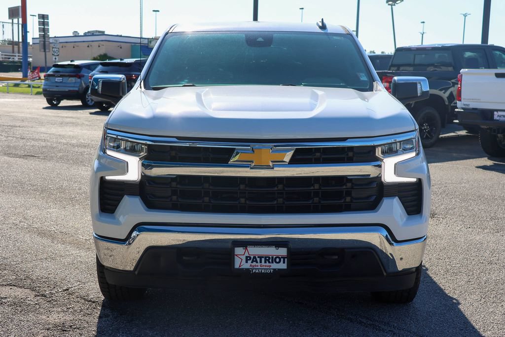 Used 2023 Chevrolet Silverado 1500 LT w/ Convenience Package II RWD image 2