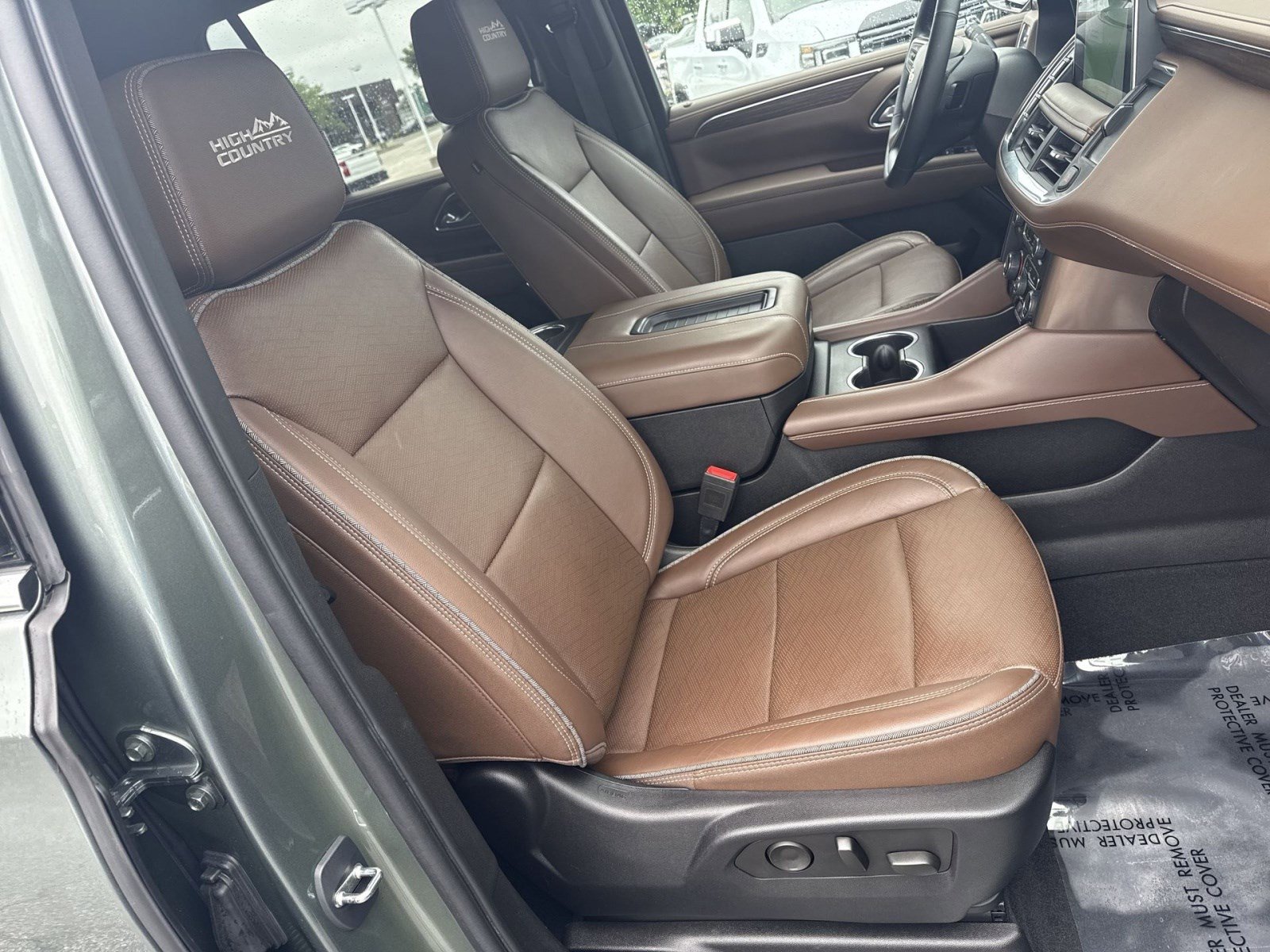 Used 2023 Chevrolet Tahoe High Country w/ Premium Package 2 AWD/4WD image 27