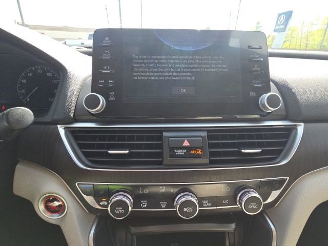 Used 2018 Honda Accord Touring image 15