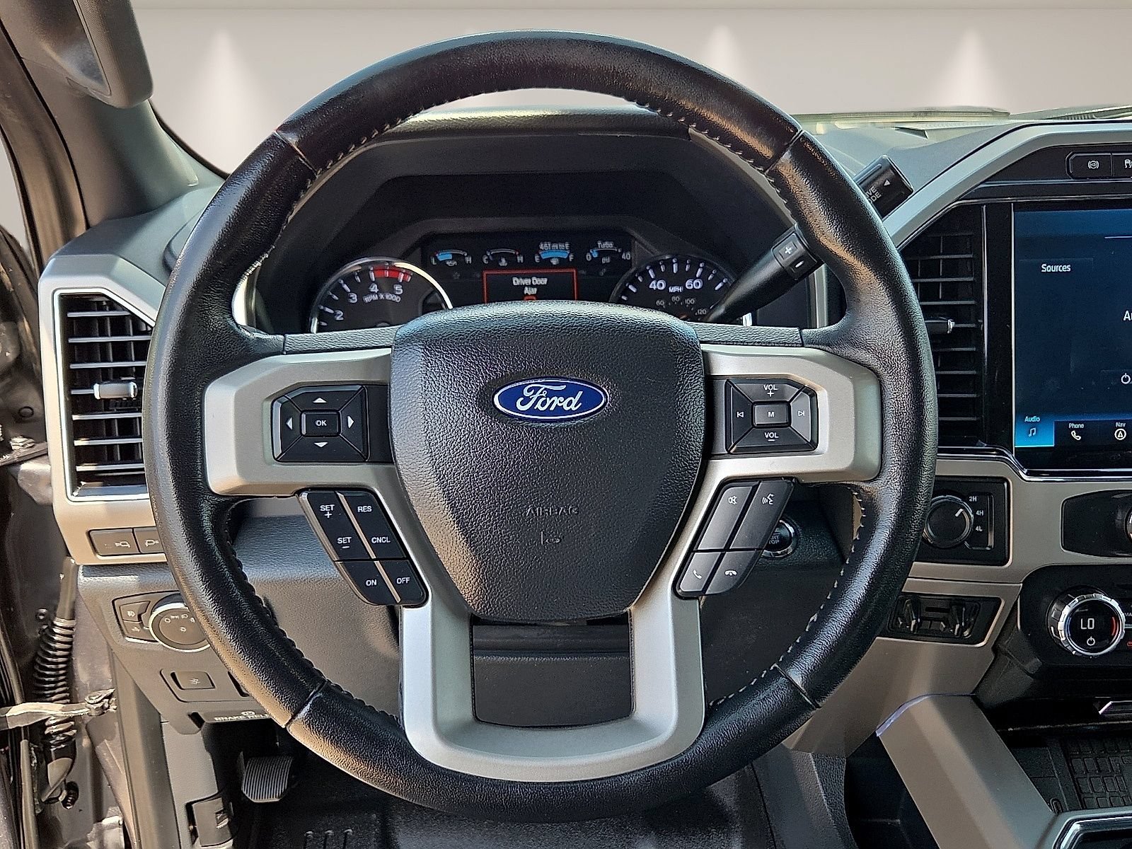 Used 2022 Ford F250 Lariat w/ Lariat Ultimate Package AWD/4WD image 14