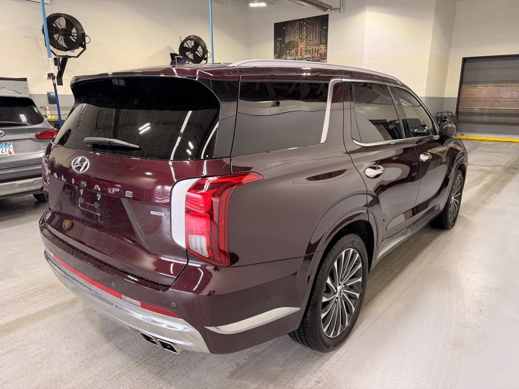 Used 2023 Hyundai Palisade Calligraphy image 6
