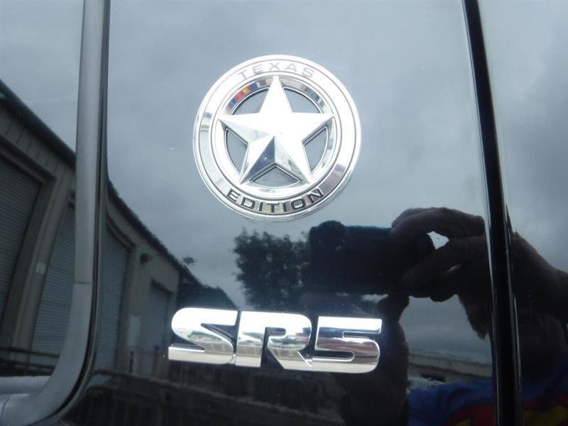 Used 2011 Toyota Tundra 2WD CrewMax w/ Tow Pkg image 19