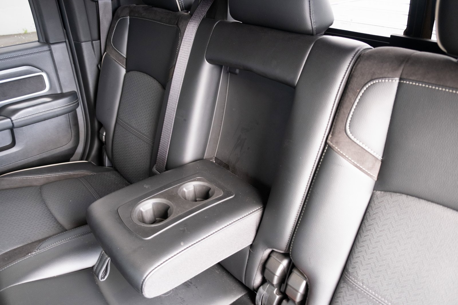 Used 2024 RAM 2500 Laramie w/ Night Edition image 19