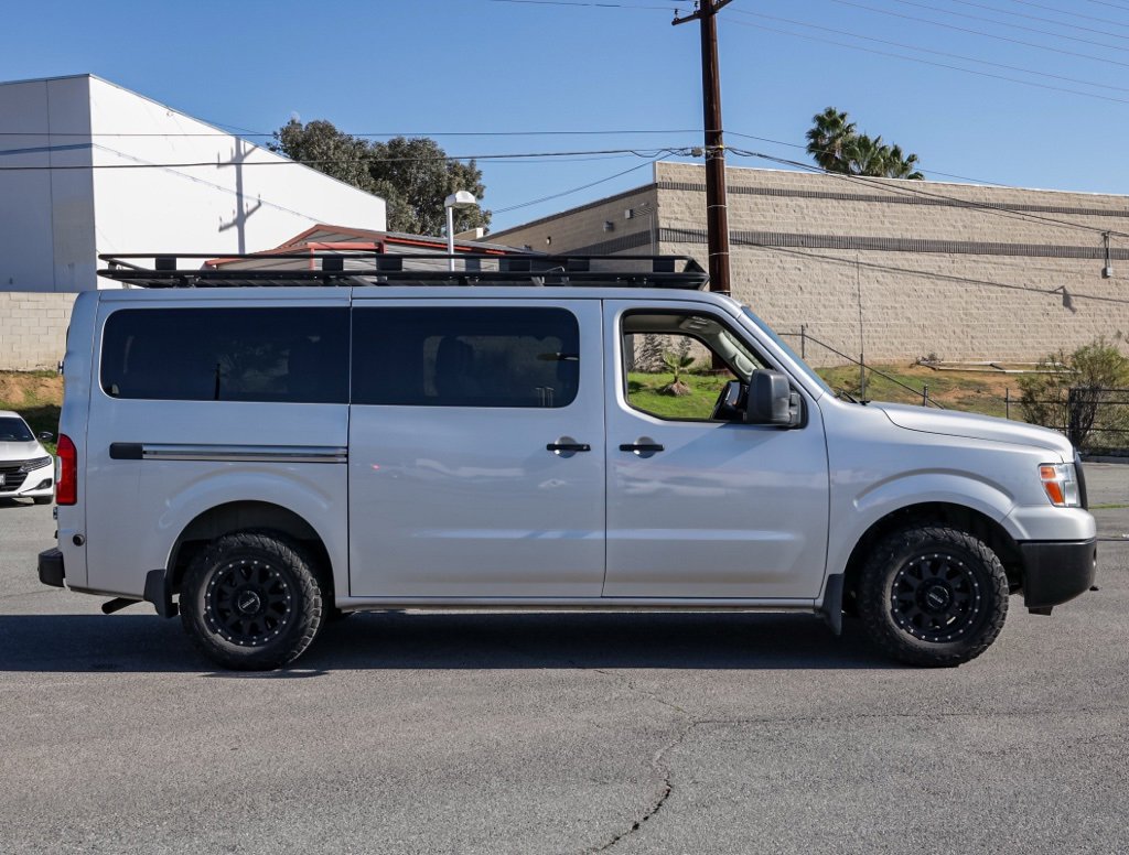 Used 2021 Nissan NV 3500 SL image 4