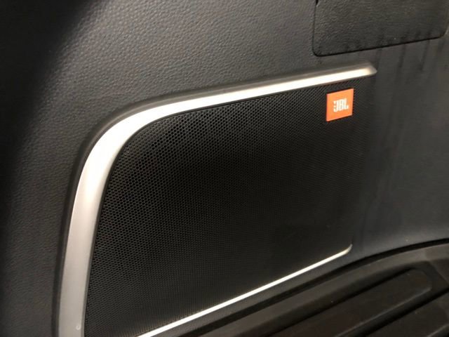 Used 2023 Toyota Venza Limited image 9