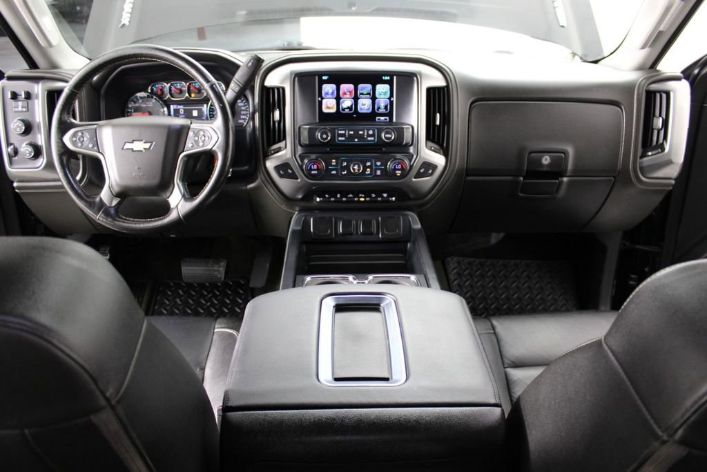 Used 2017 Chevrolet Silverado 2500 LTZ image 30