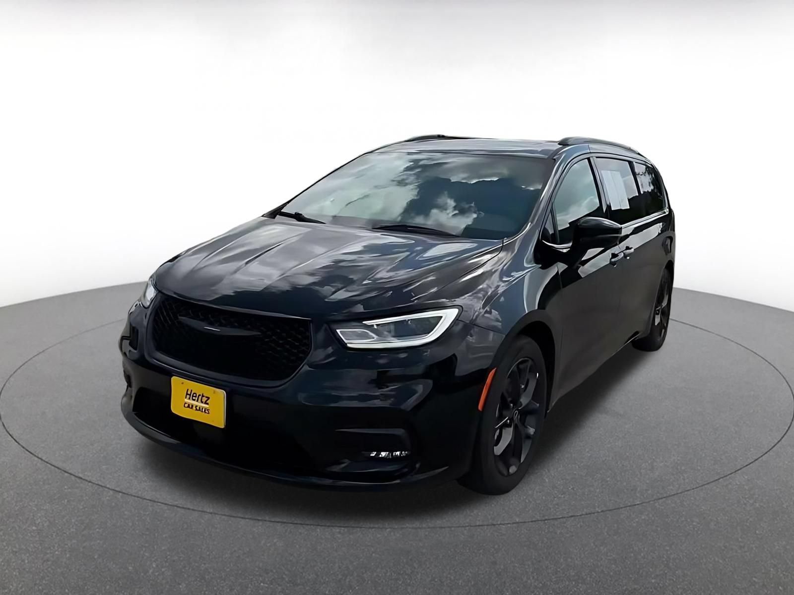 Used 2025 Chrysler Pacifica Limited FWD image 7
