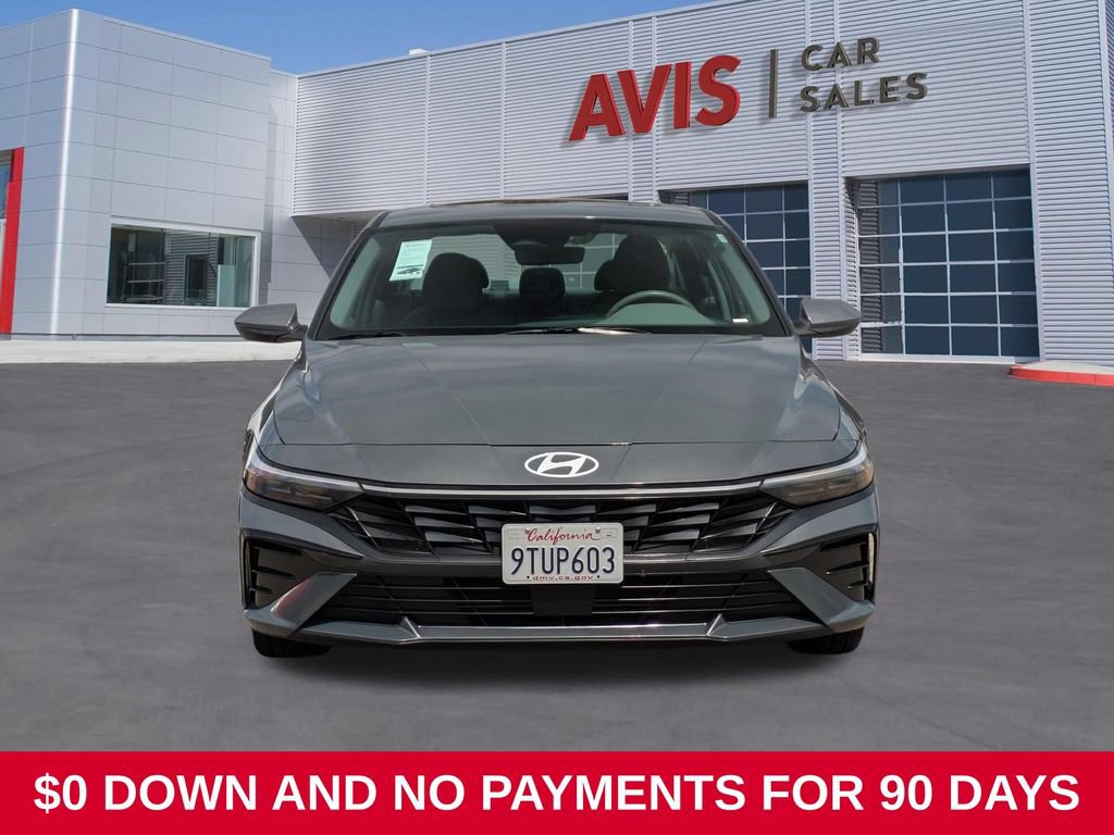 Used 2025 Hyundai Elantra SEL FWD image 2