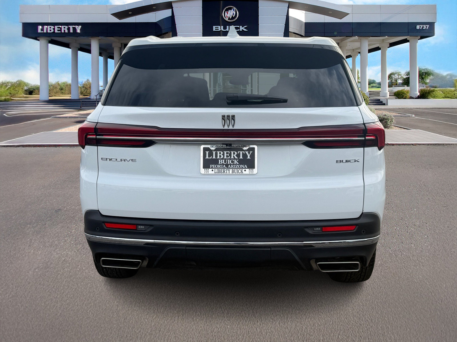 Used 2025 Buick Enclave Preferred FWD image 4