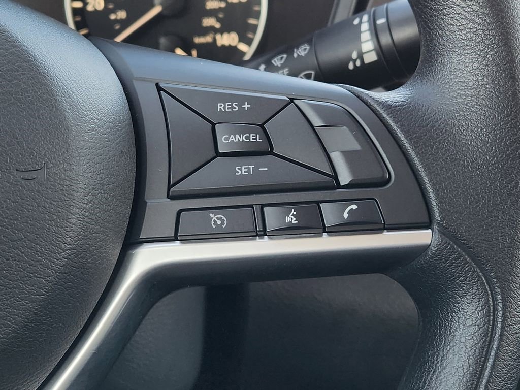 Used 2025 Nissan Altima 2.5 SV image 29