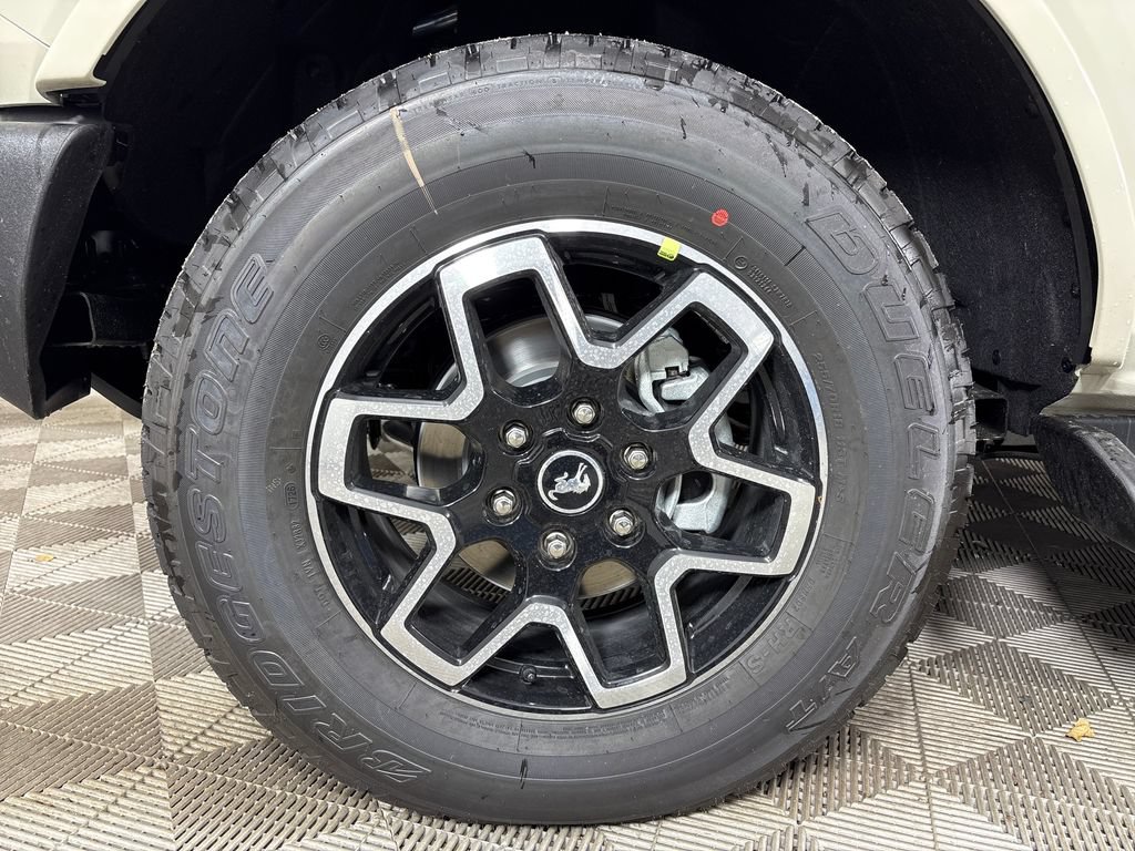New 2026 Ford Bronco Outer Banks AWD/4WD image 13
