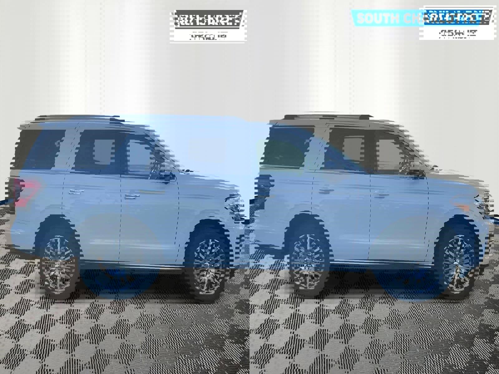 Used 2023 Ford Expedition Limited image 4