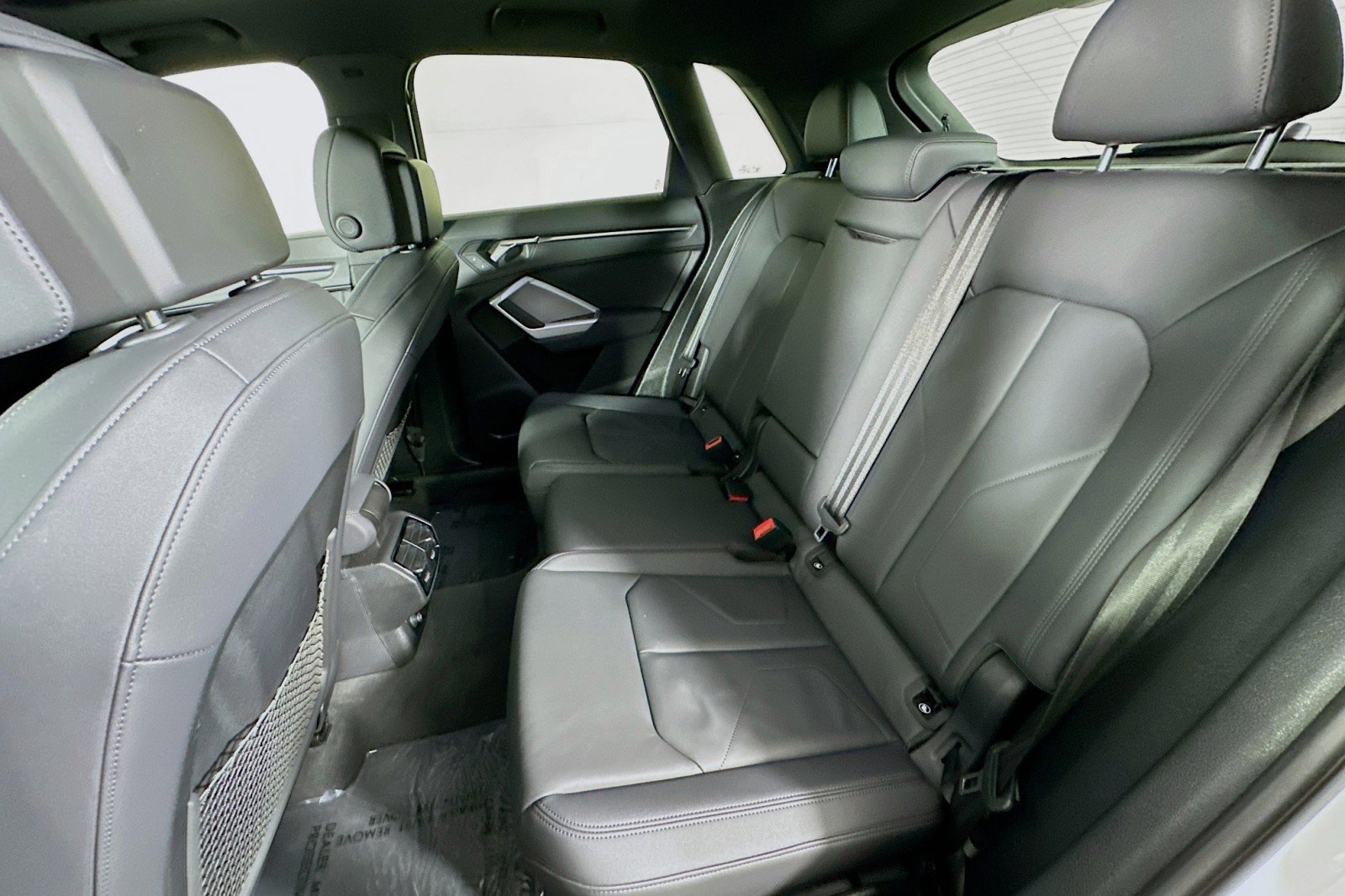 Used 2025 Audi Q3 2.0T Premium w/ Convenience Package image 9