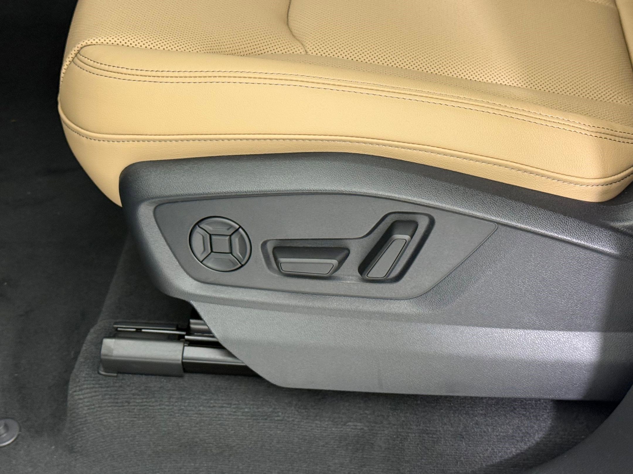 New 2026 Audi Q7 3.0T Premium Plus image 15