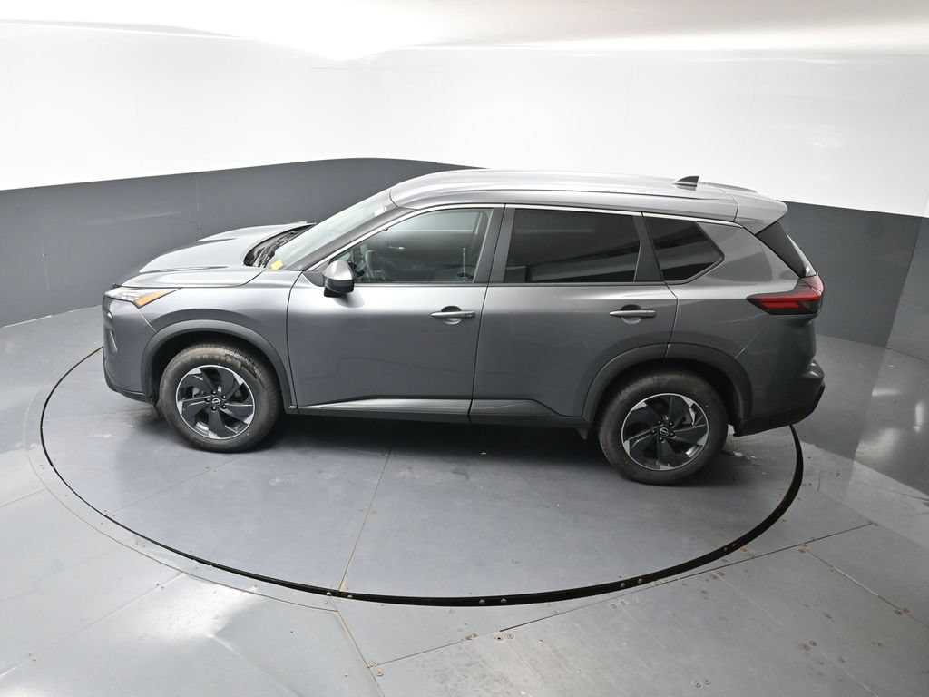 Used 2024 Nissan Rogue SV FWD image 45