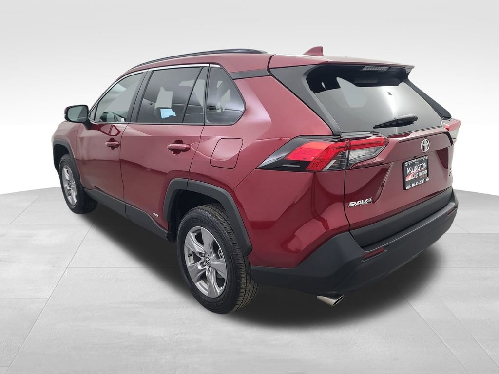 Used 2025 Toyota RAV4 XLE image 8