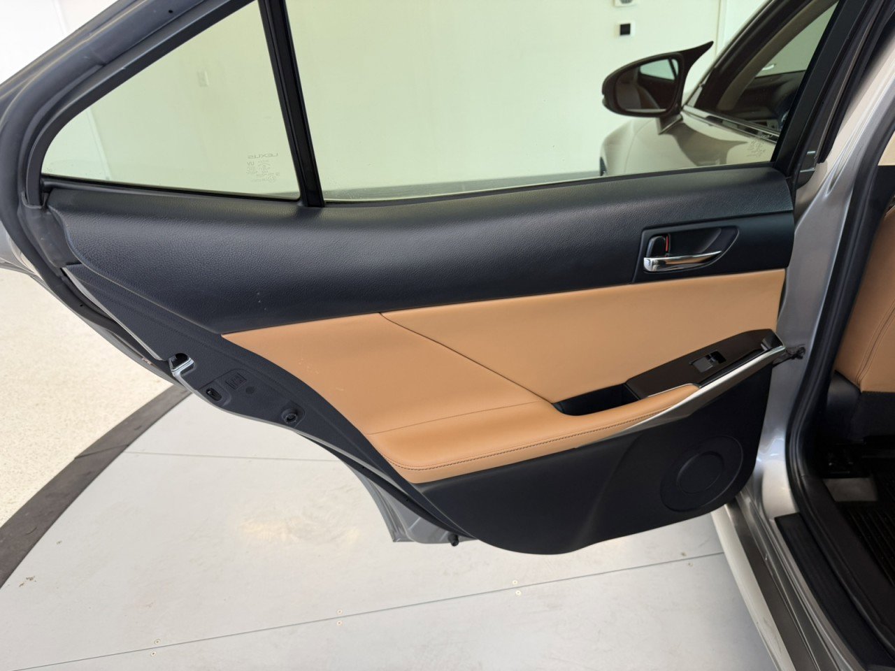 Used 2016 Lexus IS 200t RWD image 36