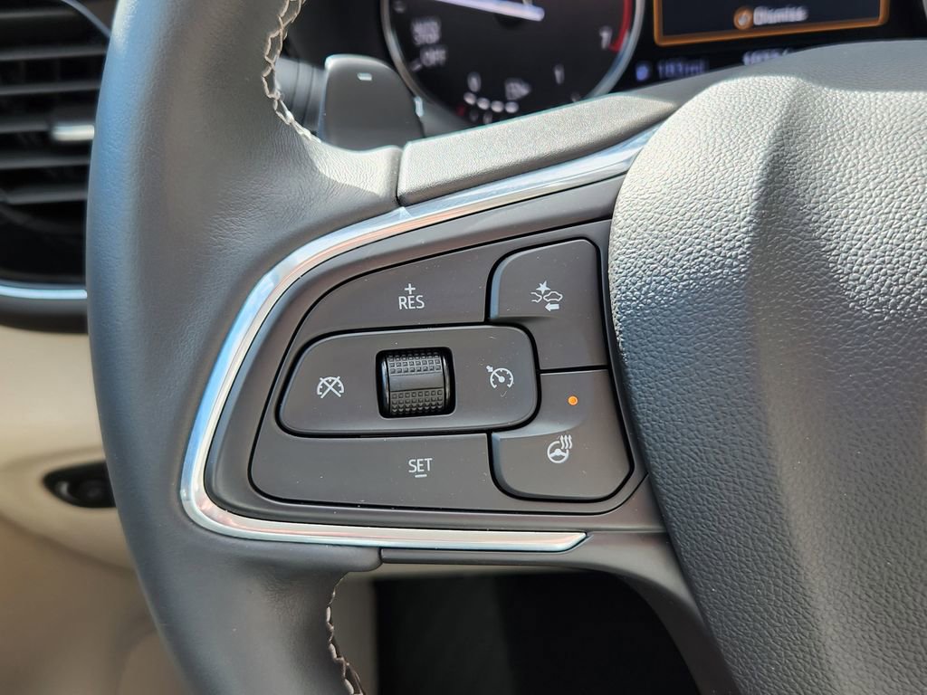 Used 2023 Buick Envision Avenir image 20