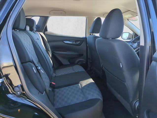 Used 2021 Nissan Rogue Sport SV image 19