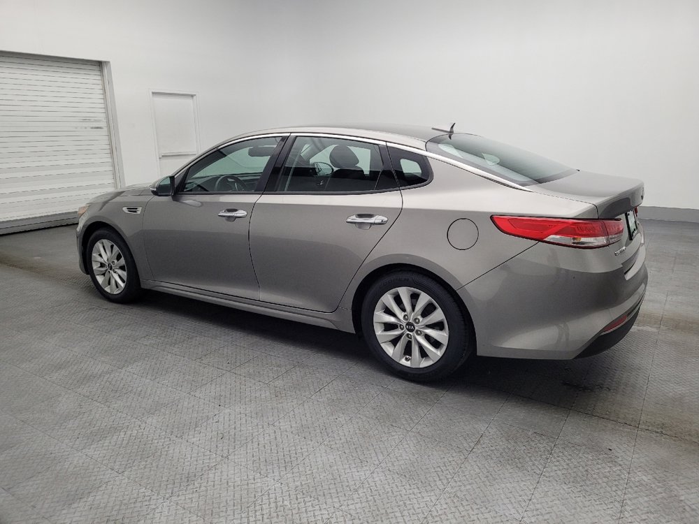 Used 2016 Kia Optima EX image 3