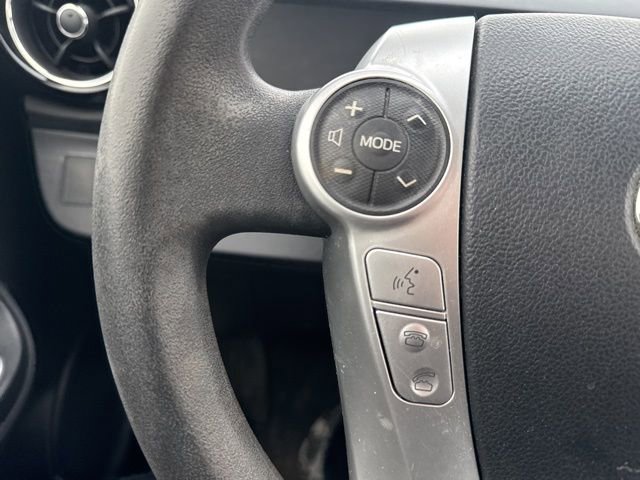 Used 2015 Toyota Prius C Four image 31