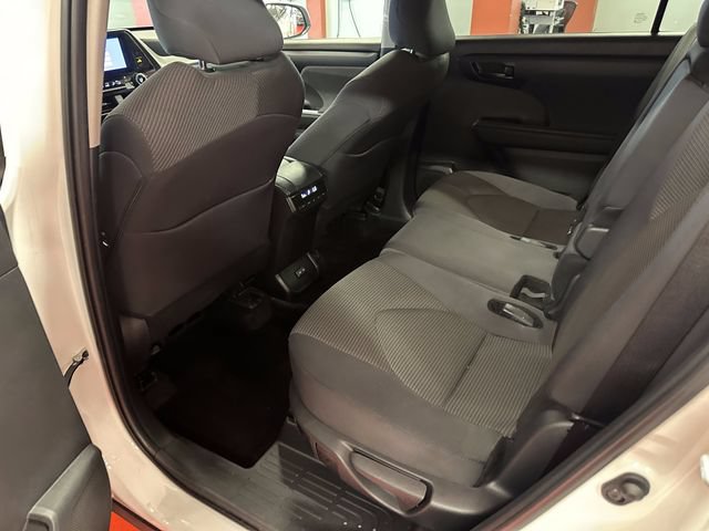 Certified 2025 Toyota Highlander LE AWD/4WD image 13