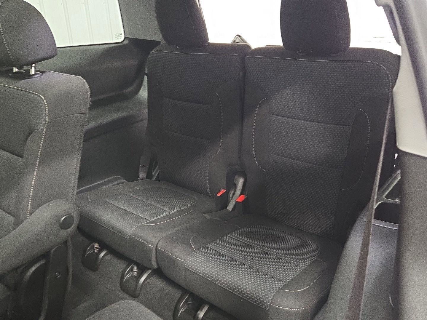 Used 2021 GMC Acadia SLE w/ Driver Convenience Package image 13