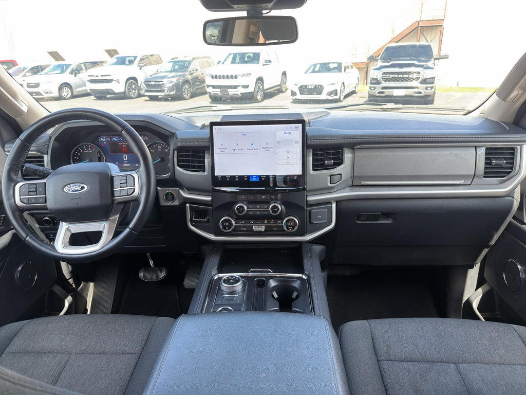 Used 2024 Ford Expedition XLT AWD/4WD image 11