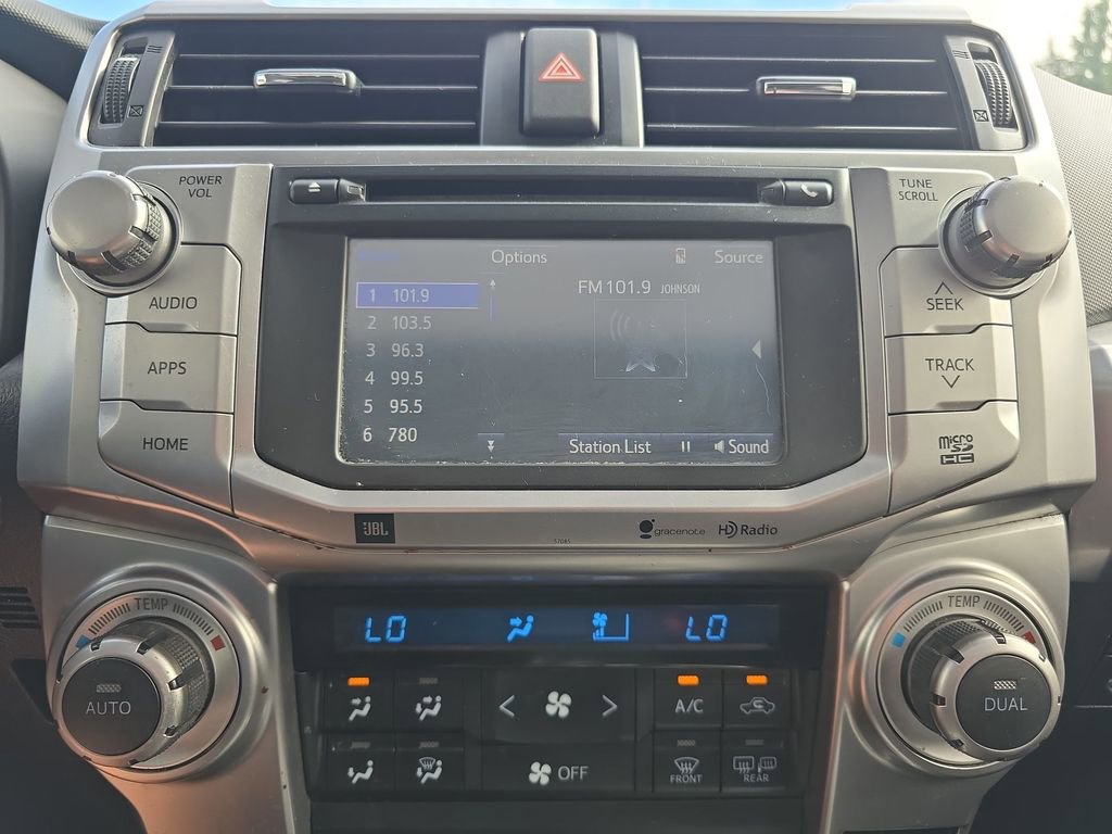 Used 2015 Toyota 4Runner Limited image 13