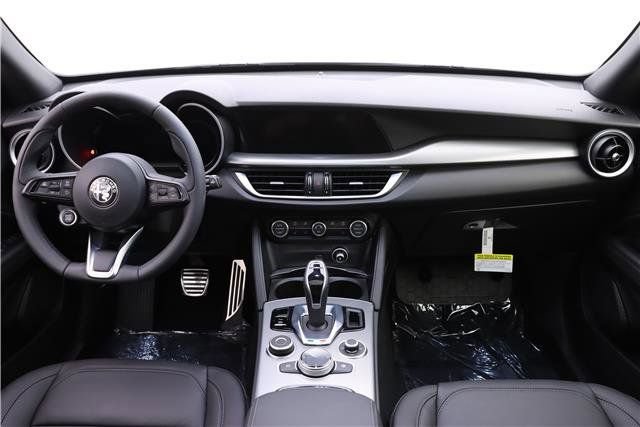 New 2024 Alfa Romeo Stelvio Ti AWD/4WD image 8