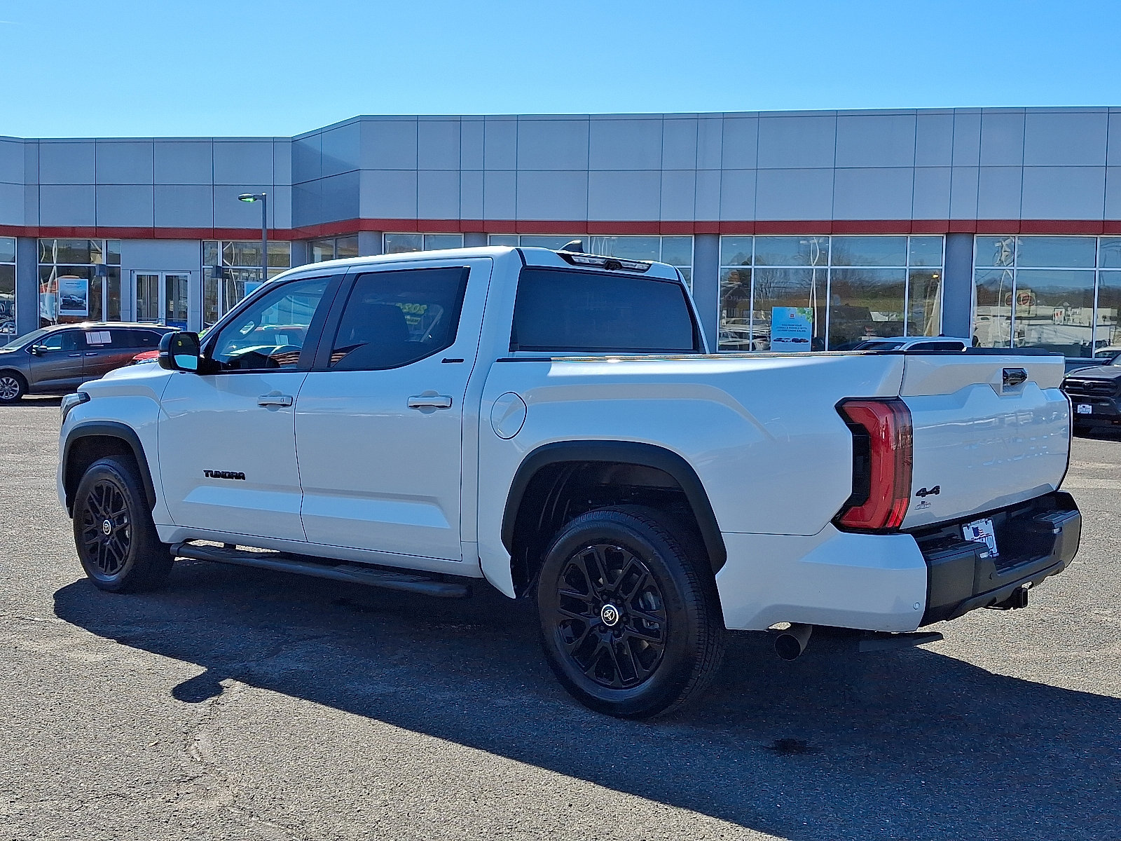 Used 2024 Toyota Tundra Limited image 5
