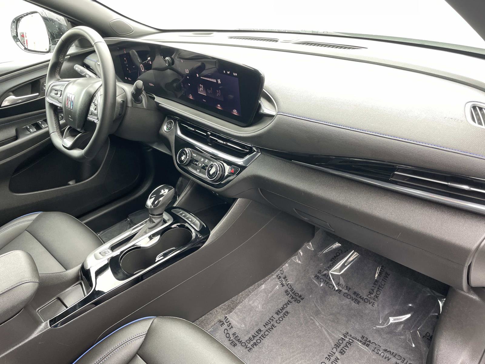 Used 2025 Buick Envista Sport Touring image 28