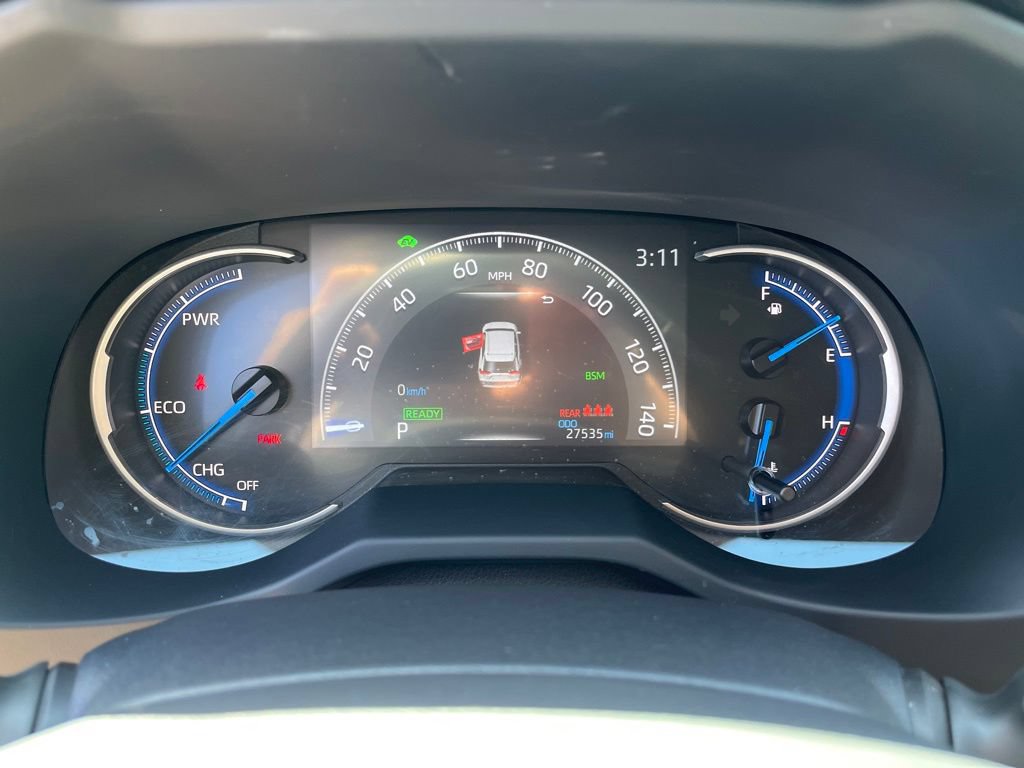 Used 2023 Toyota RAV4 XLE Premium AWD/4WD image 17