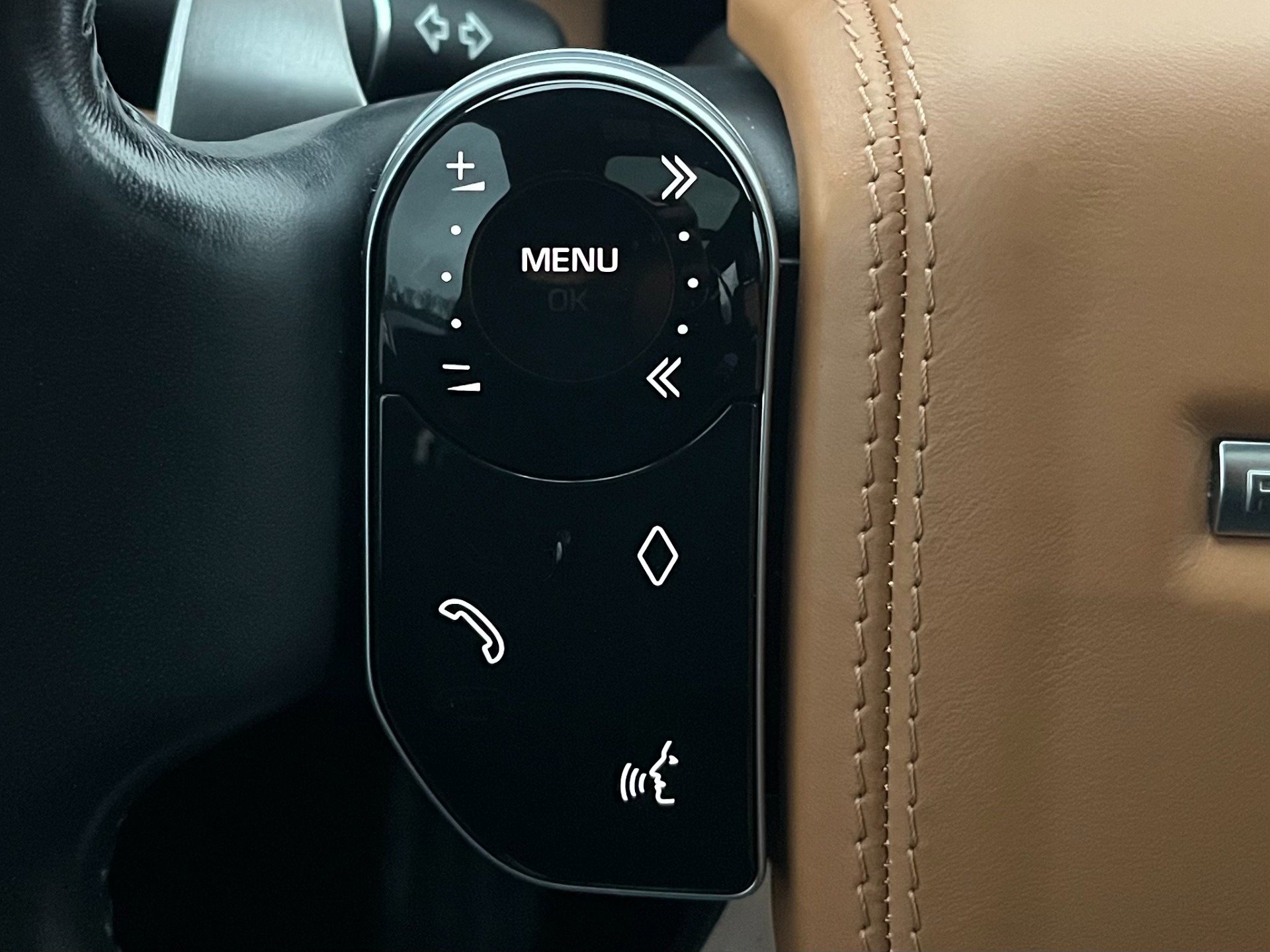 Used 2019 Land Rover Range Rover SV Autobiography Dynamic image 39